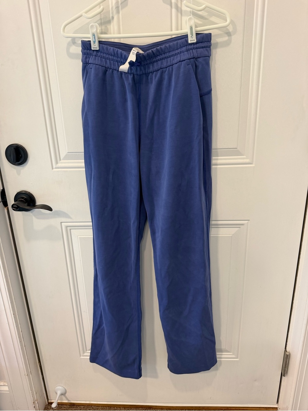 Lululemon soft stream high-rise pant size 4